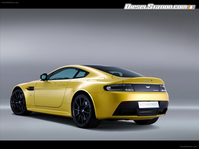 Aston Martin V12 Vantage S 2014 Picture #242 Aston Martin V12 Vantage S 2014 Picture #242